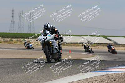 media/Jul-22-2022-TrackDaz (Fri) [[ca4971259a]]/Group B/130pm (Wheelie Bump)/